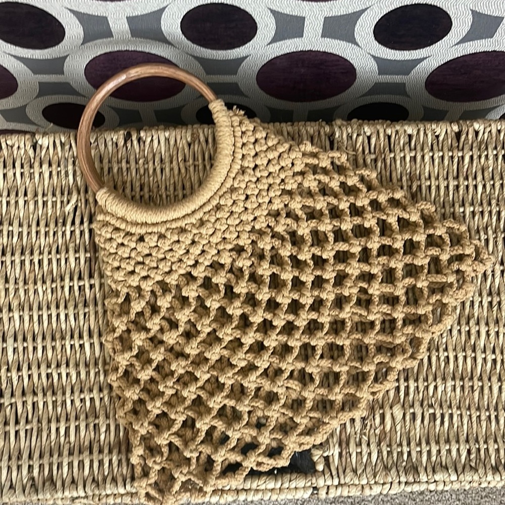 Crochet shoulder bag